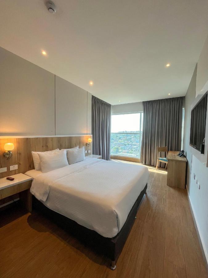Wyndham Garden Cartagena Hotell Exteriör bild
