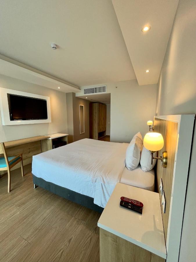 Wyndham Garden Cartagena Hotell Exteriör bild