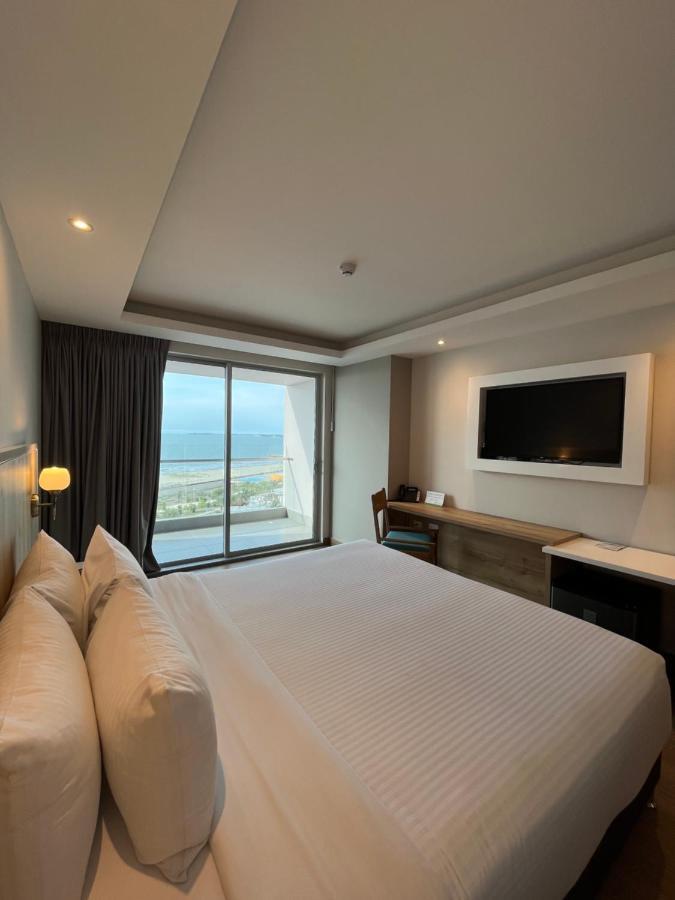 Wyndham Garden Cartagena Hotell Exteriör bild