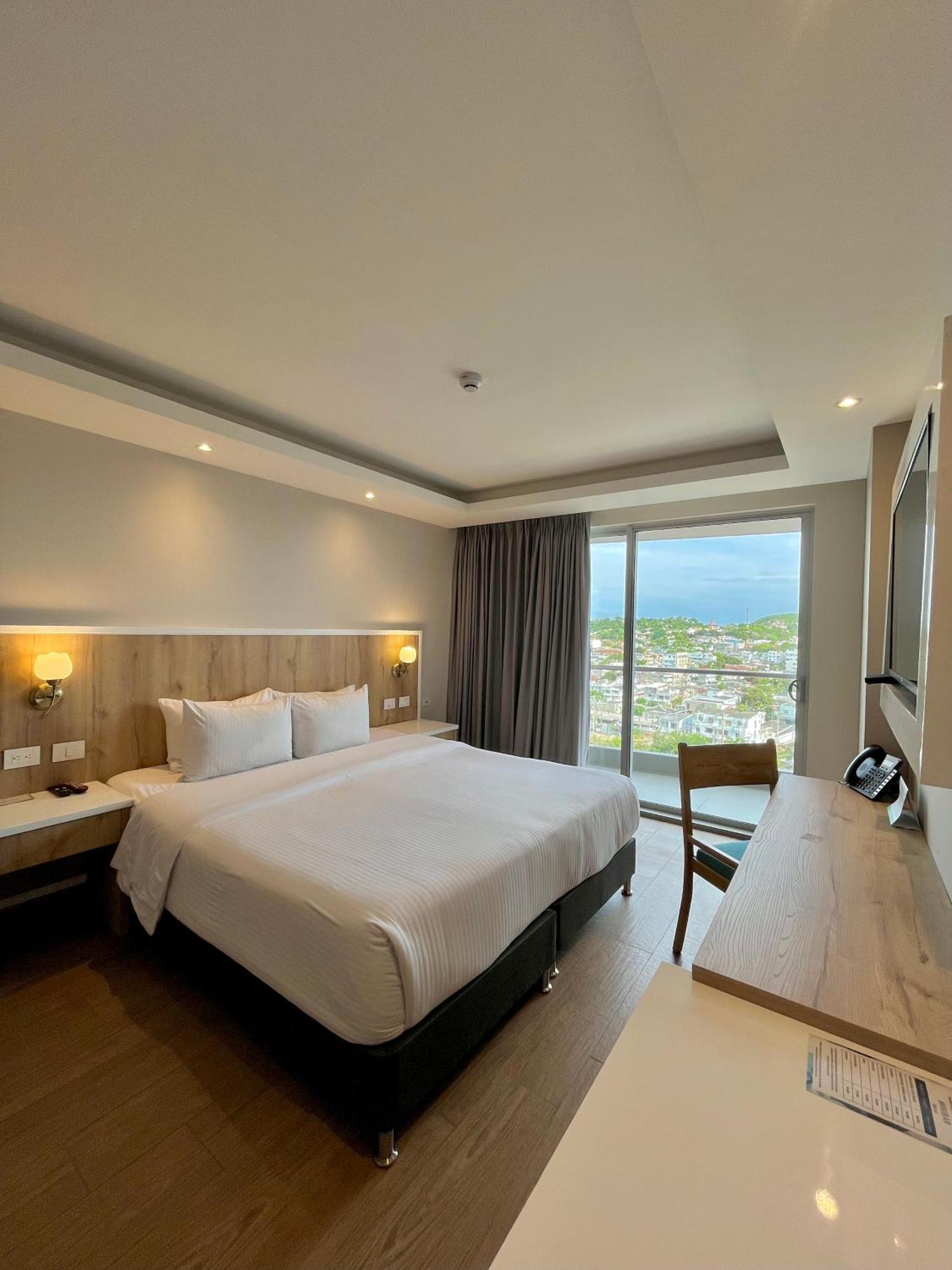 Wyndham Garden Cartagena Hotell Exteriör bild